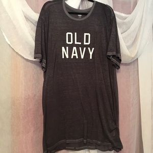 Old navy tee XXL